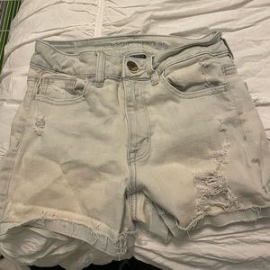 light washed american eagle shorts